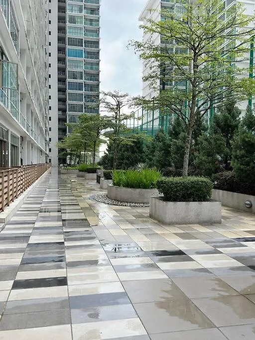 Plazio 1 Bedroom & Studio 新山 0*,